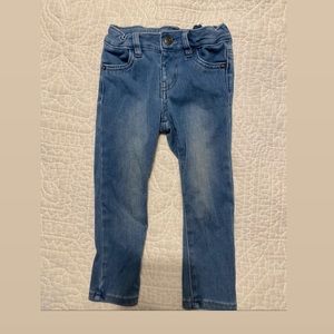 Toddler girls bottom lot size 2T